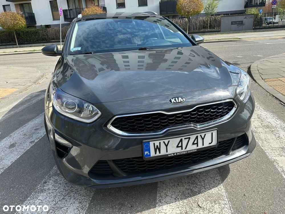 Kia Ceed 1.6 CRDi mHEV M - 4