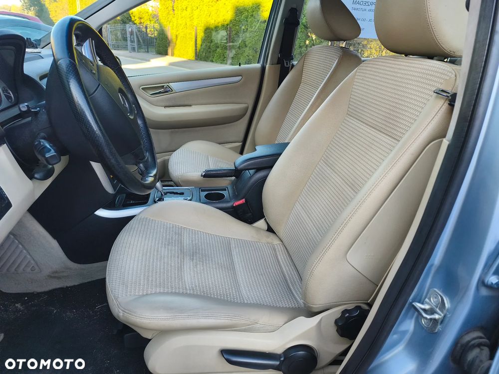 Mercedes-Benz Klasa B 200 CDI Autotronic - 13