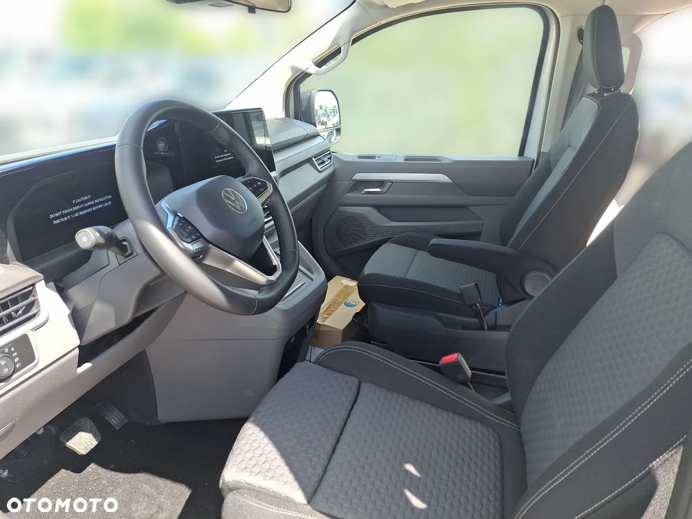 Volkswagen Caravelle - 17