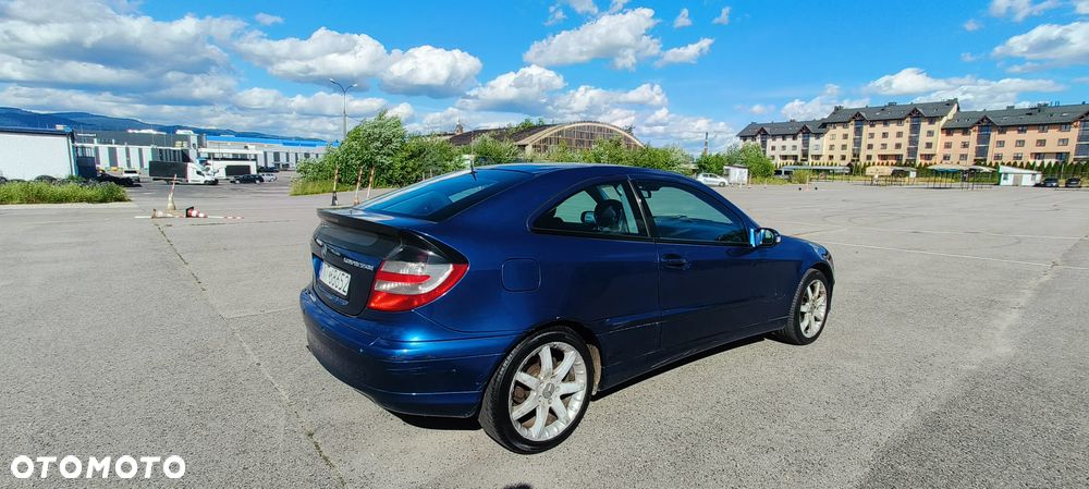 Mercedes-Benz Klasa C 180 Kompressor Automatik Sport Edition - 9