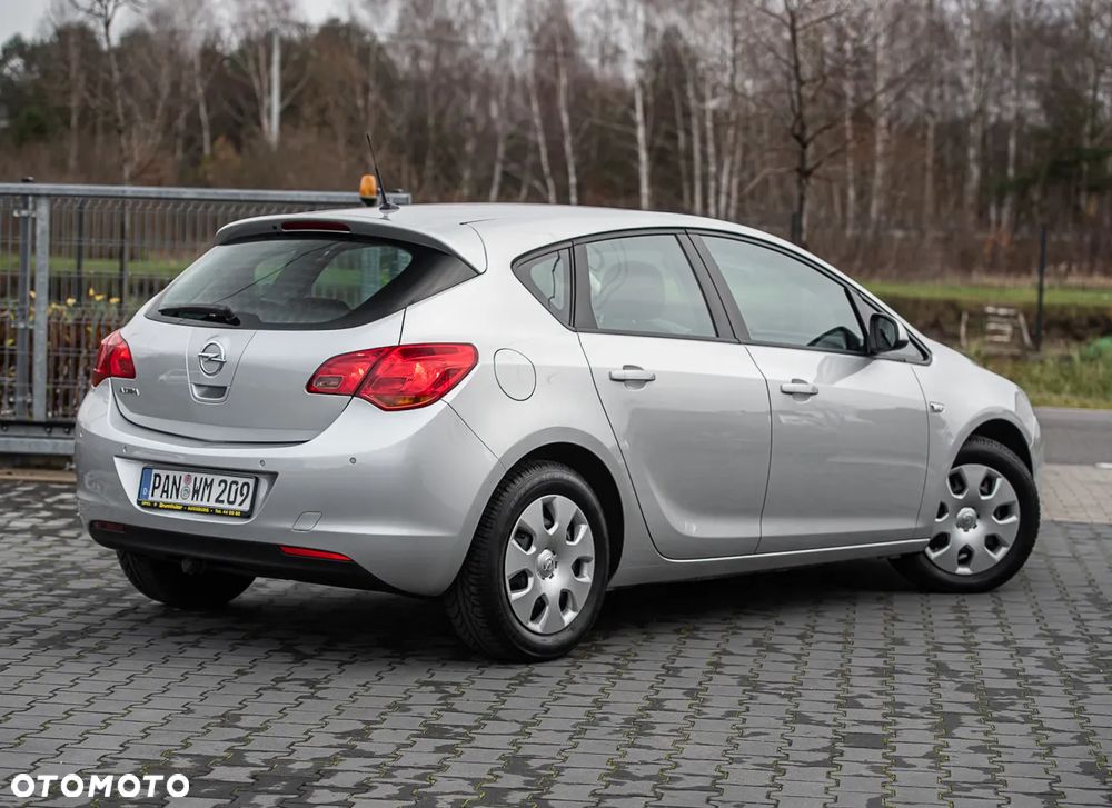 Opel Astra - 13