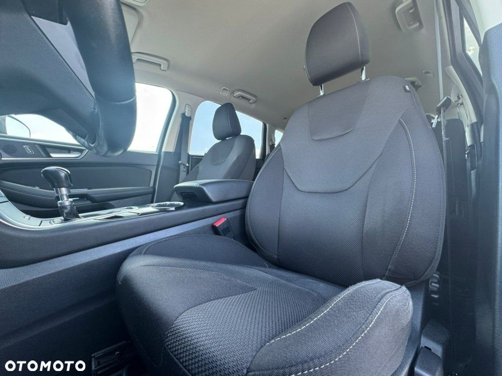 Ford S-Max - 14