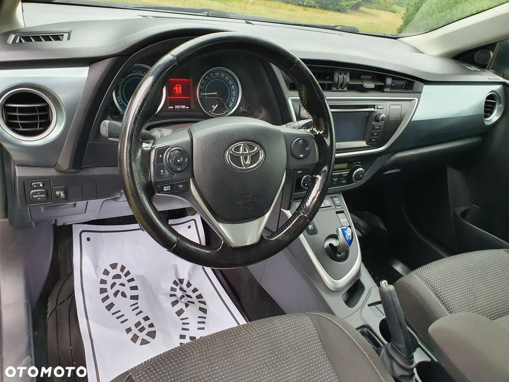 Toyota Auris - 16
