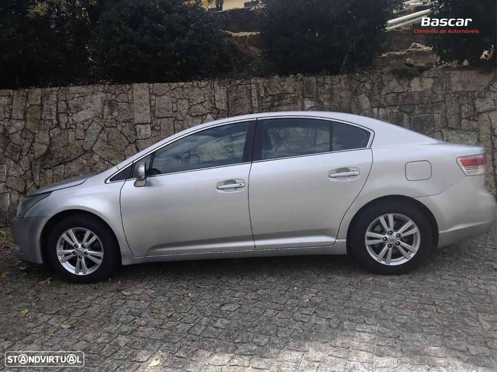 Toyota Avensis SD 2.0 D-4D Sol+GPS - 10