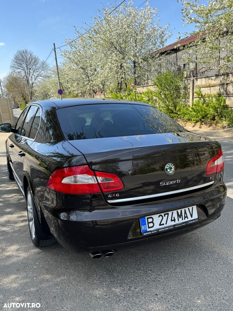 Skoda Superb 2.0 TDI Elegance 4x4 - 7