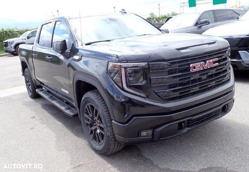 GMC Sierra - 1