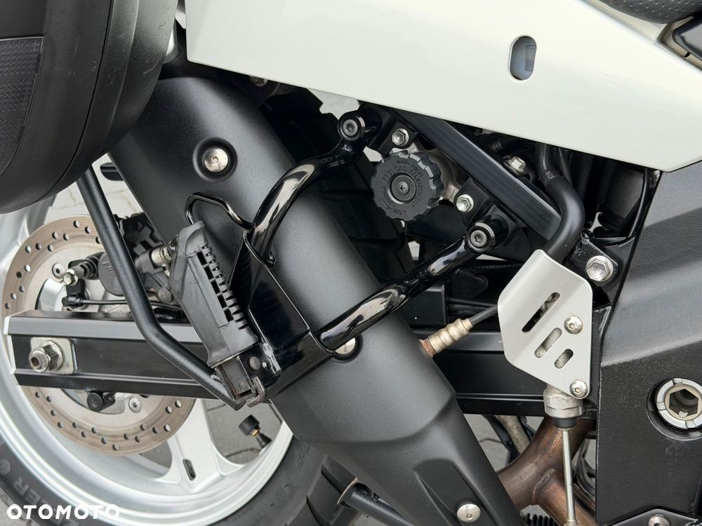 Suzuki V-STROM - 18