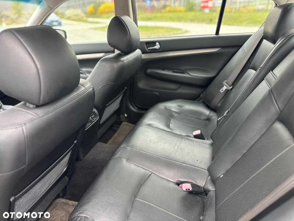 Infiniti G G37 - 13