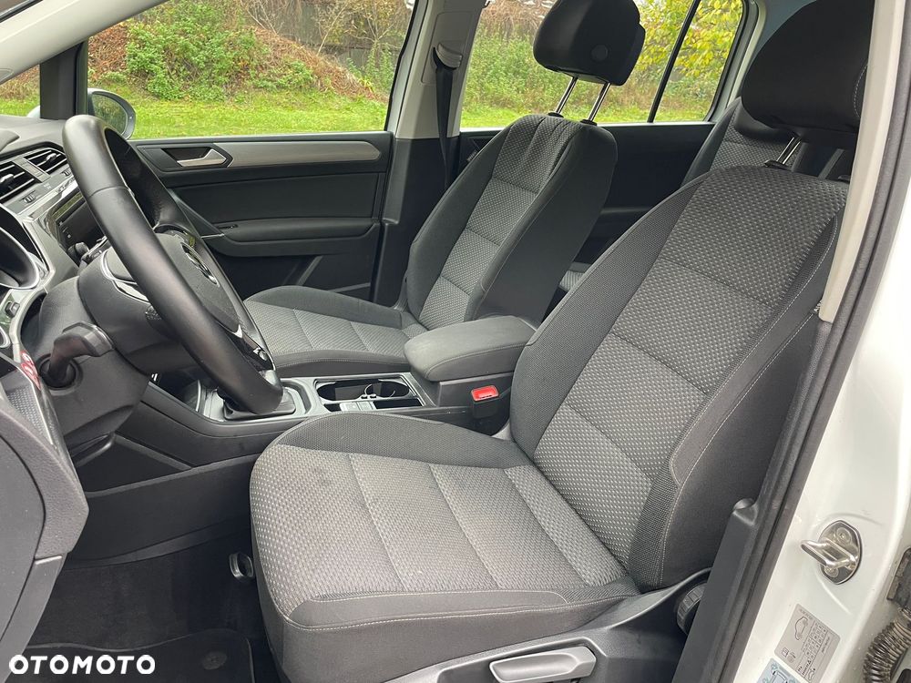 Volkswagen Touran 2.0 TDI SCR UNITED - 14