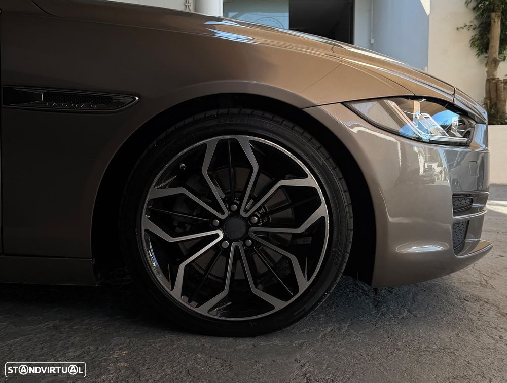 Jaguar XE E-Performance Aut. R-Sport - 8