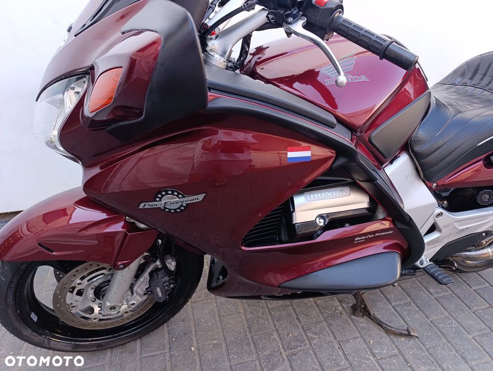 Honda ST - 13