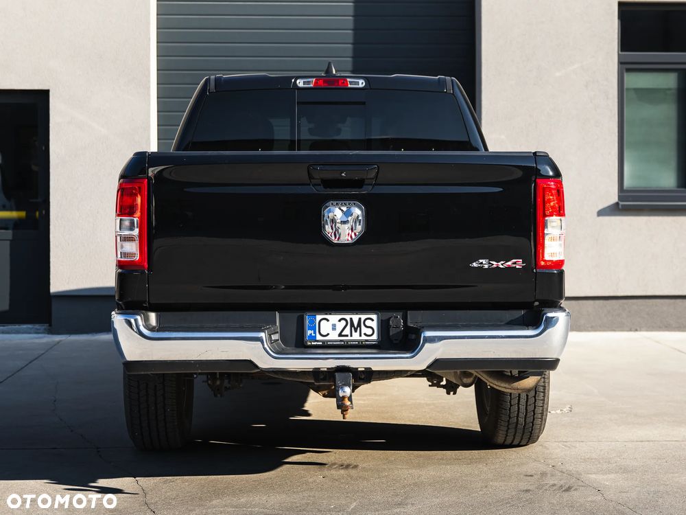 RAM 1500 5.7 Crew Cab Bighorn - 4