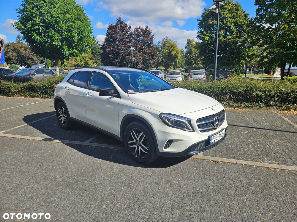 Mercedes-Benz GLA 250 4-Matic - 8