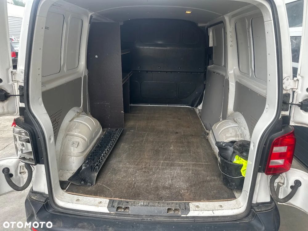 Volkswagen Transporter - 14