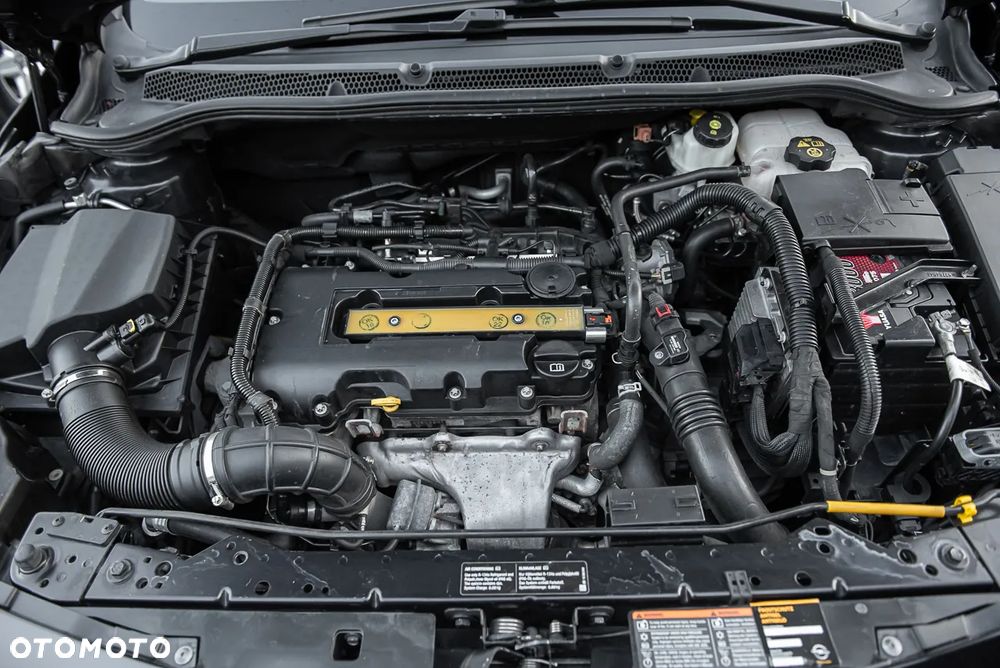Opel Astra 1.4 Turbo Design Edition - 31