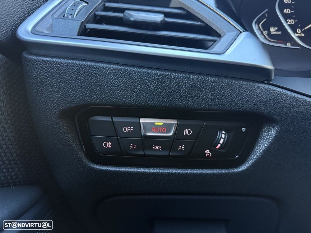 BMW 318 d Advantage - 27