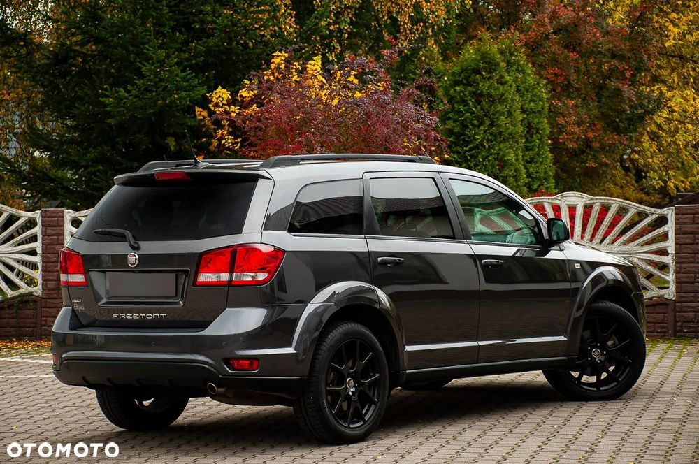 Fiat Freemont 2.0 Multijet 16V DPF Automatik Allrad Black Code - 20