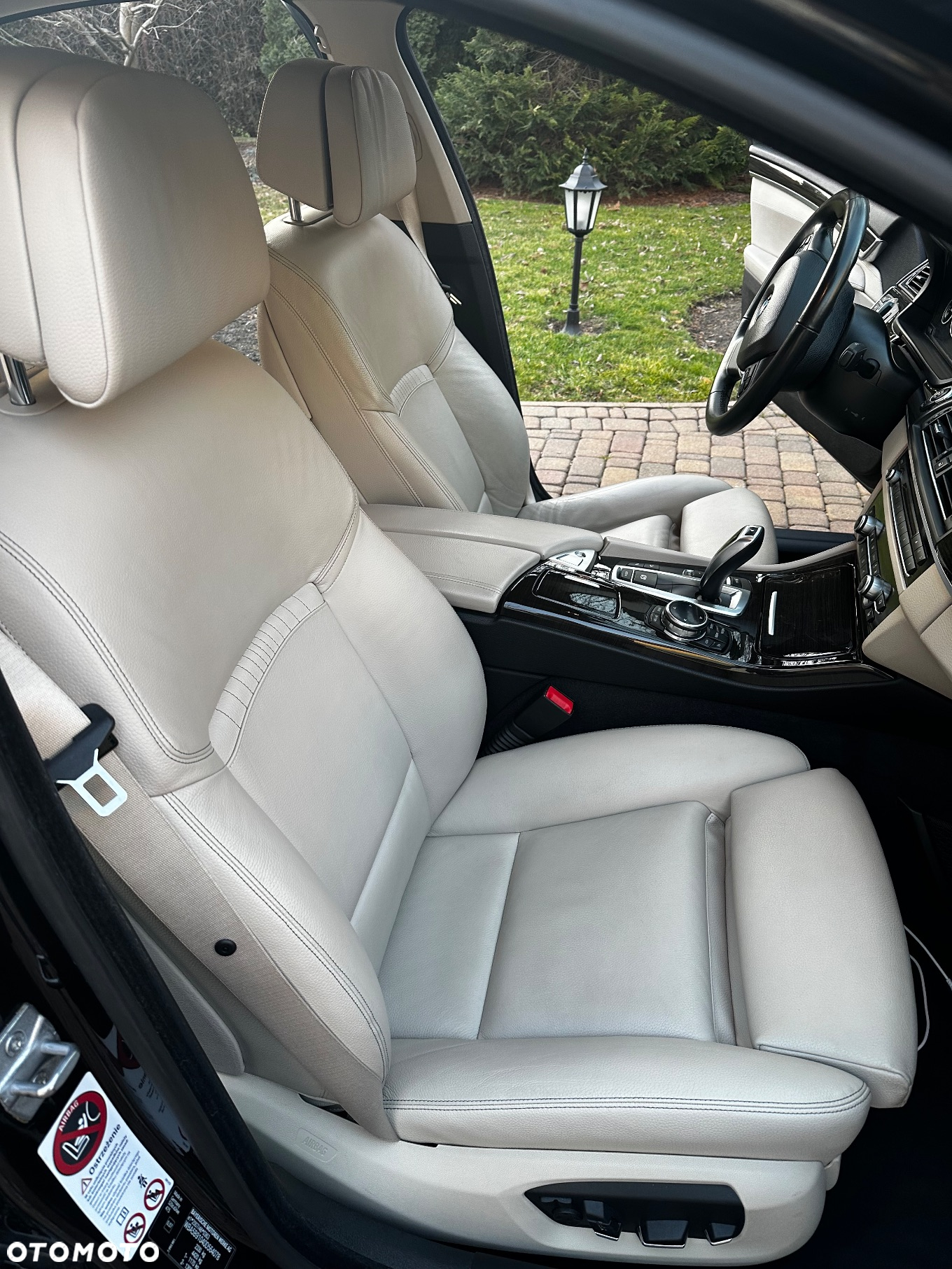 BMW Seria 5 520d xDrive Luxury Line - 16