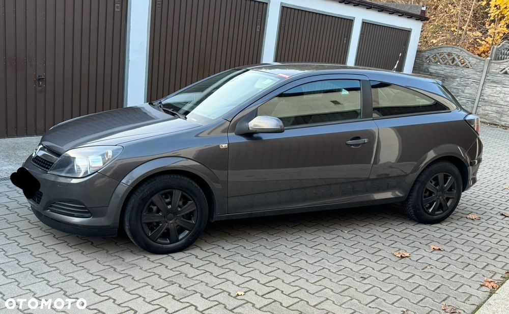 Opel Astra III GTC 1.4 Cosmo - 12