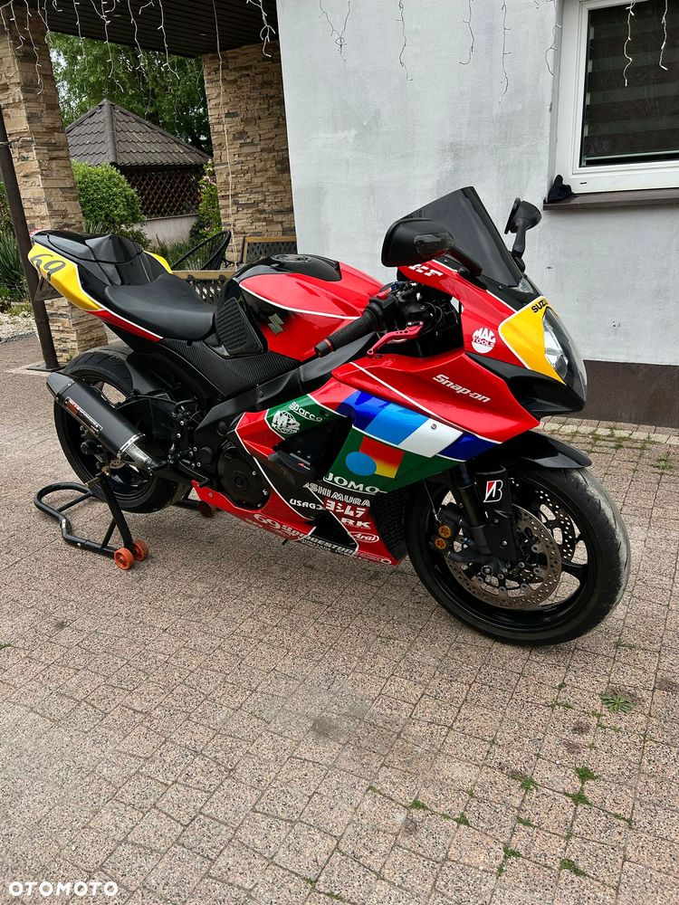 Suzuki GSX-R - 35
