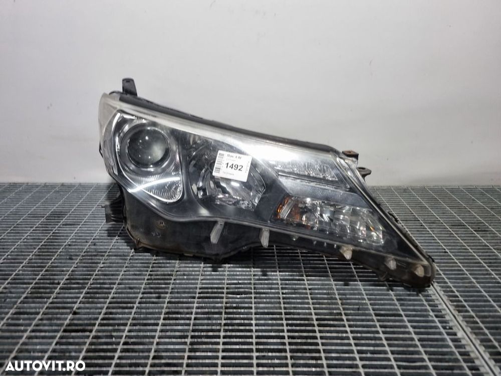 Far Dreapta Toyota Rav 4 IV 2012 - 2015 SUV 4 Usi (1492) Cu lupă - 1