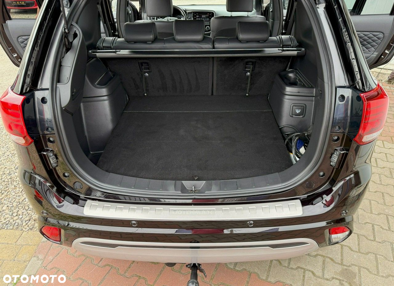 Mitsubishi Outlander PHEV Intense + - 20