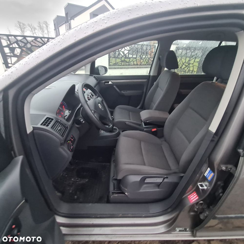 Volkswagen Touran 1.6 Freestyle - 10