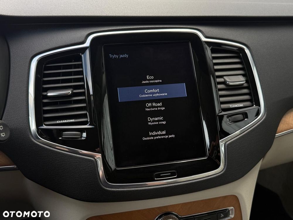 Volvo XC 90 D5 AWD Inscription - 19