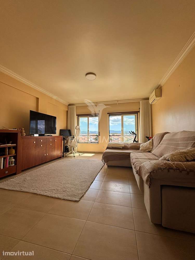 T2 no Centro da Quinta do Conde — 299.990€ - Grande imagem: 2/15