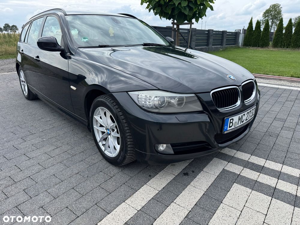 BMW Seria 3 318d - 1