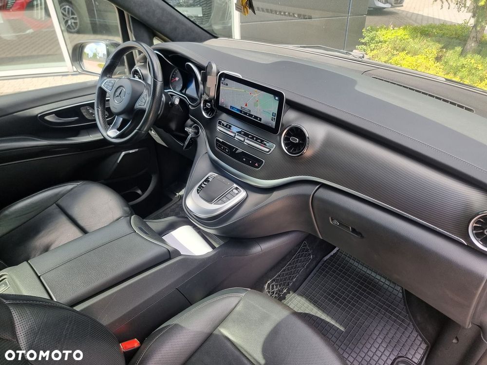 Mercedes-Benz Klasa V 300 d 4-Matic Exclusive 9G-Tronic (d³ugi) - 16