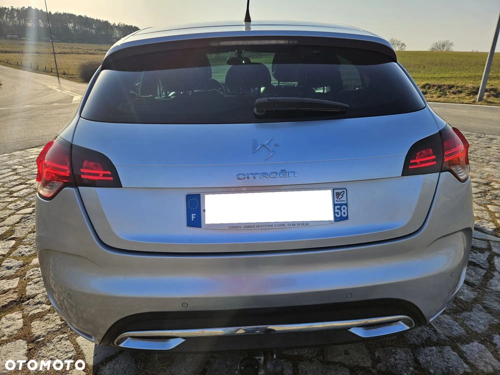 Citroën DS4 e-HDi 110 SoChic - 5