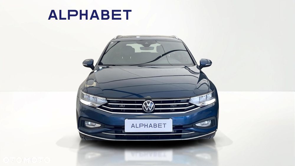 Volkswagen Passat - 8