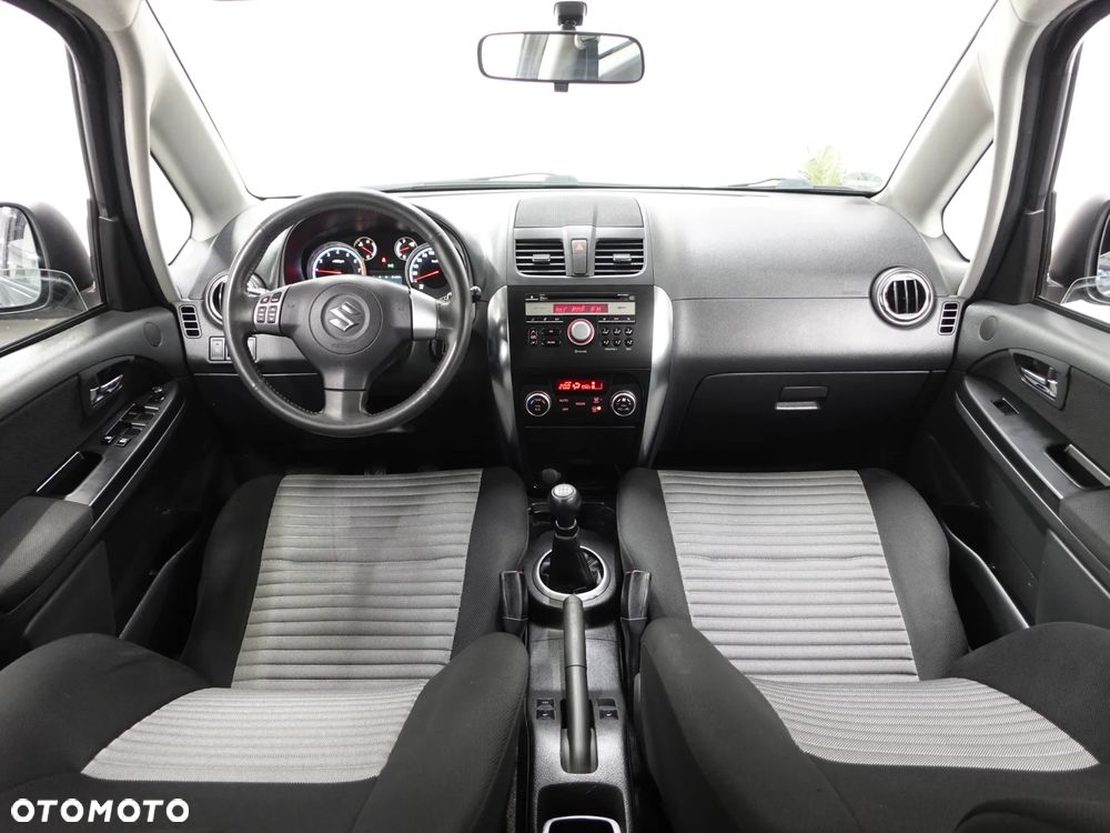 Suzuki SX4 - 27
