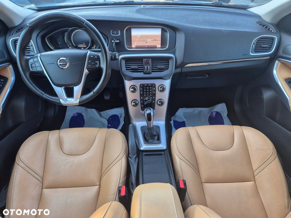 Volvo V40 Cross Country D2 Summum - 26