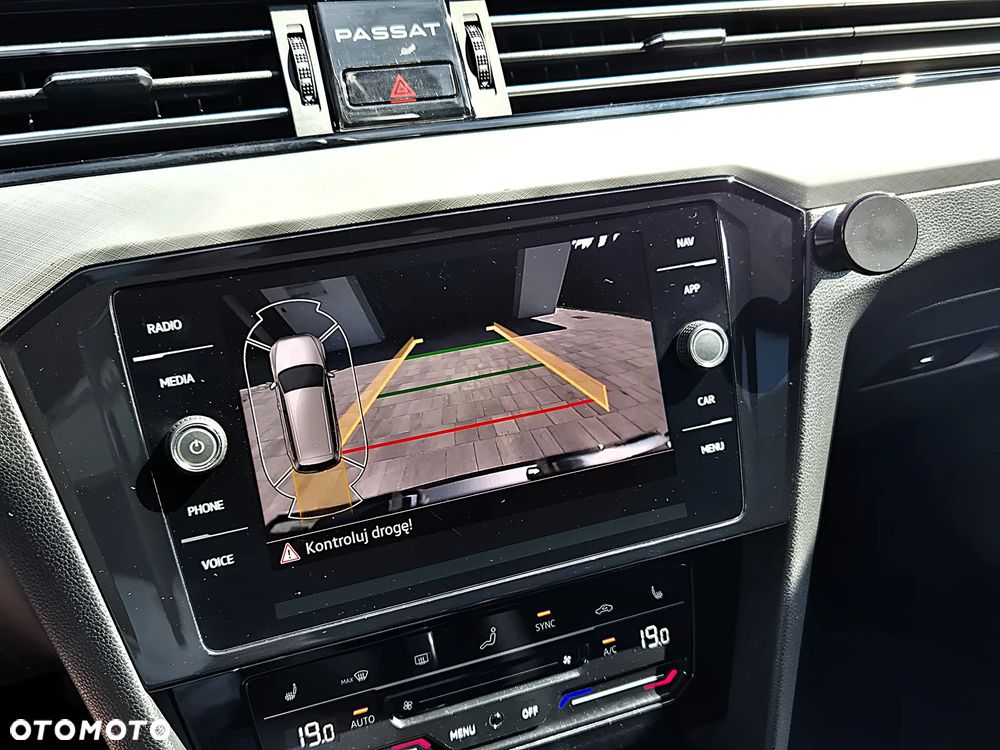 Volkswagen Passat 2.0 TDI EVO Business DSG - 8