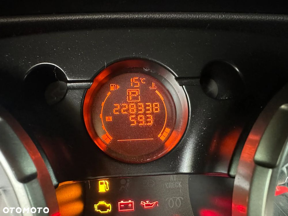 Nissan Qashqai 2.0 dCi 4x4 Acenta - 10