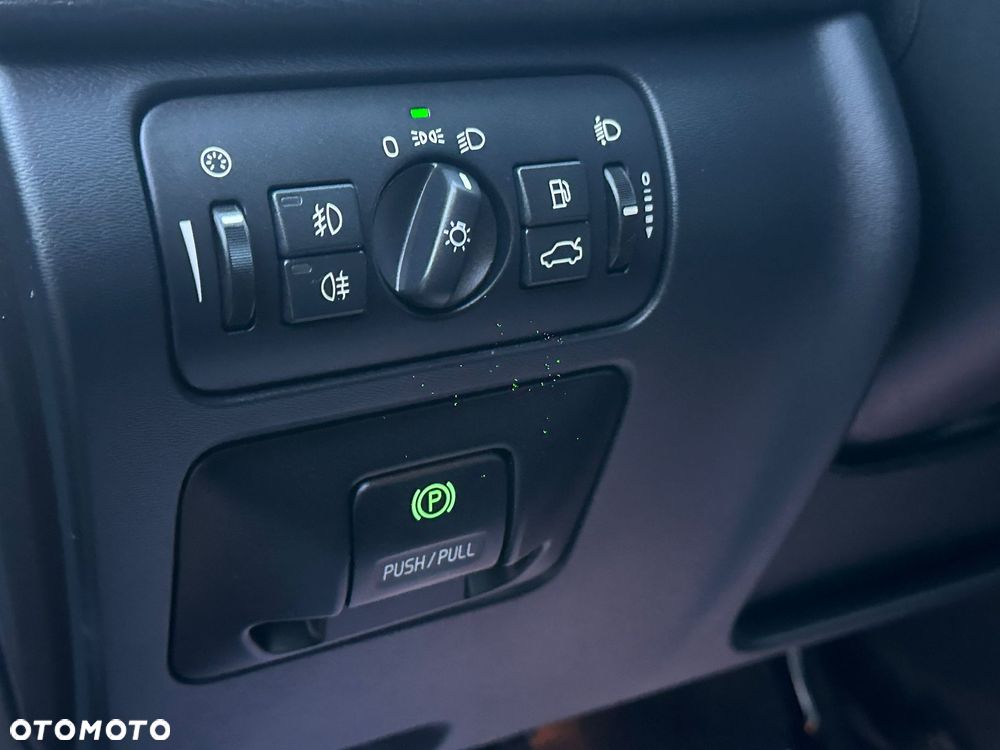 Volvo XC 60 2.4D DRIVe - 25