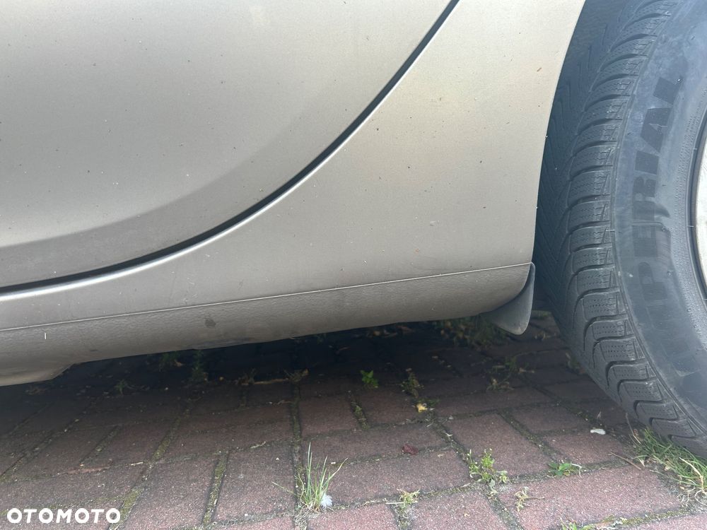 Renault Clio 1.2 16V Dwudziestka Euro5 - 15