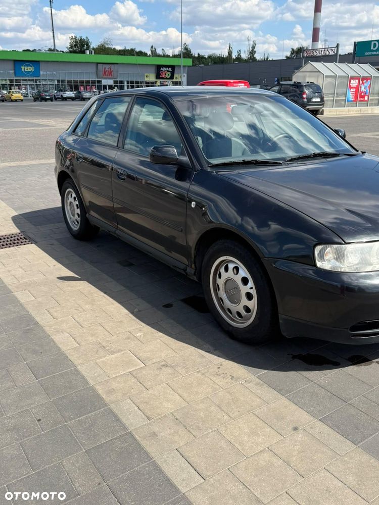 Audi A3 Sportback - 13