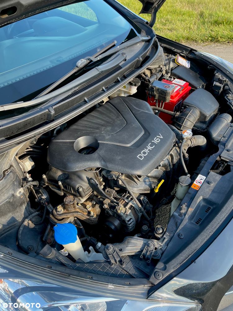 Hyundai i30 1.6 Comfort - 19