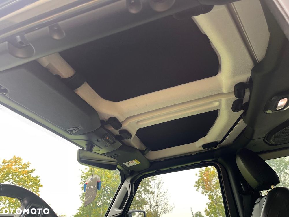 Jeep Wrangler 2.2 CRD Sahara - 11