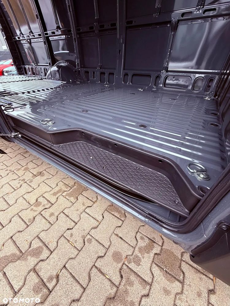 Iveco Daily Furgon 35S18HV MAXI - OD RĘKI - PROMOCJA - 16