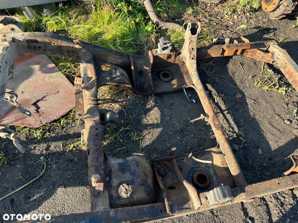 Rama Isuzu trooper 3drzwi bez dokumentów - 5