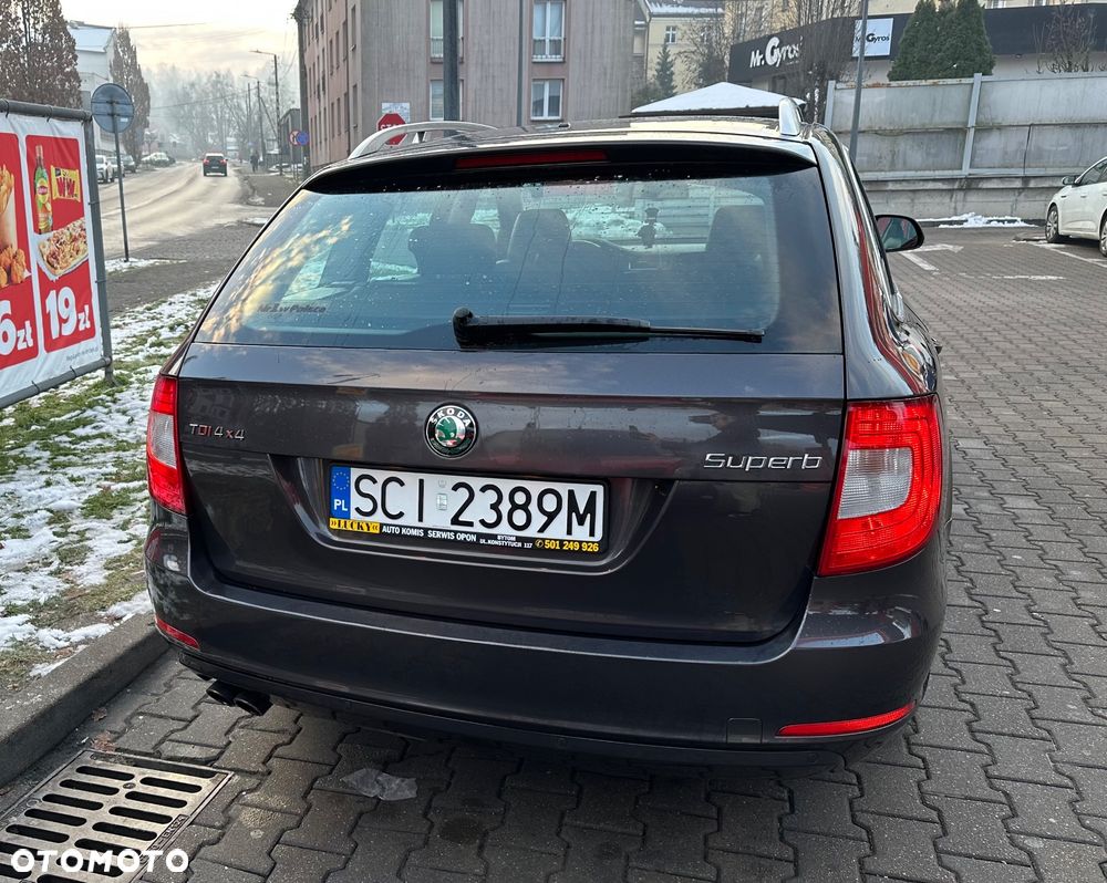 Skoda Superb 2.0 TDI 4x4 Platinum - 5