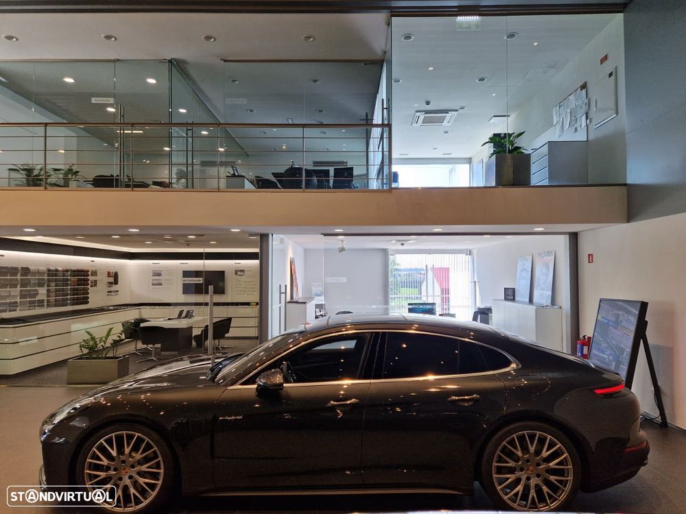 Porsche Panamera 4 E-Hybrid - 2