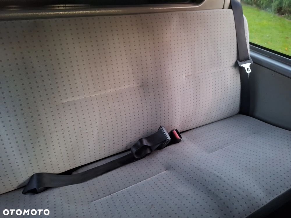Volkswagen Transporter T4 2.5 tdi 102 km - 18