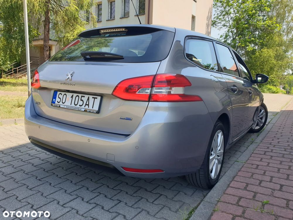 Peugeot 308 2.0 HDi Allure - 16