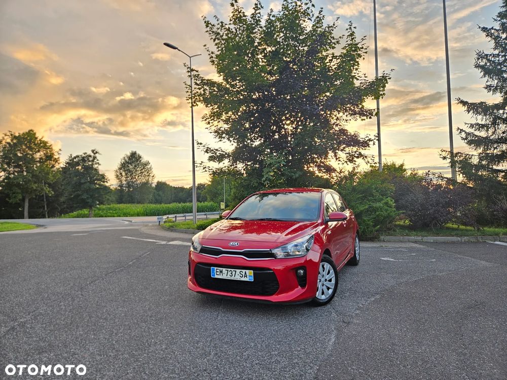 Kia Rio 1.2 Attract - 11
