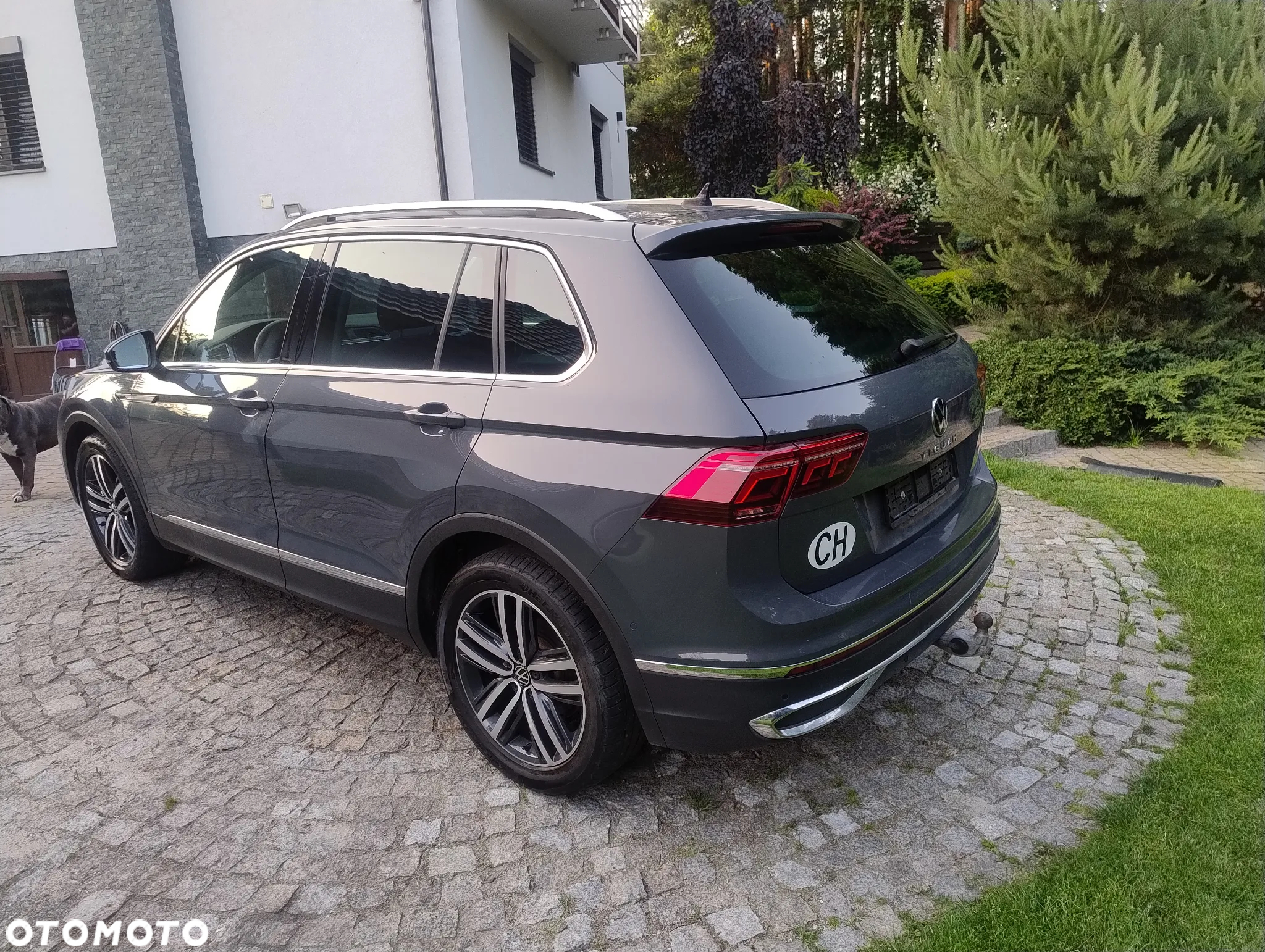 Volkswagen Tiguan 2.0 TDI SCR 4MOTION DSG Elegance - 4